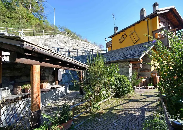 לינה וארוחת בוקר Il Torchio 3*